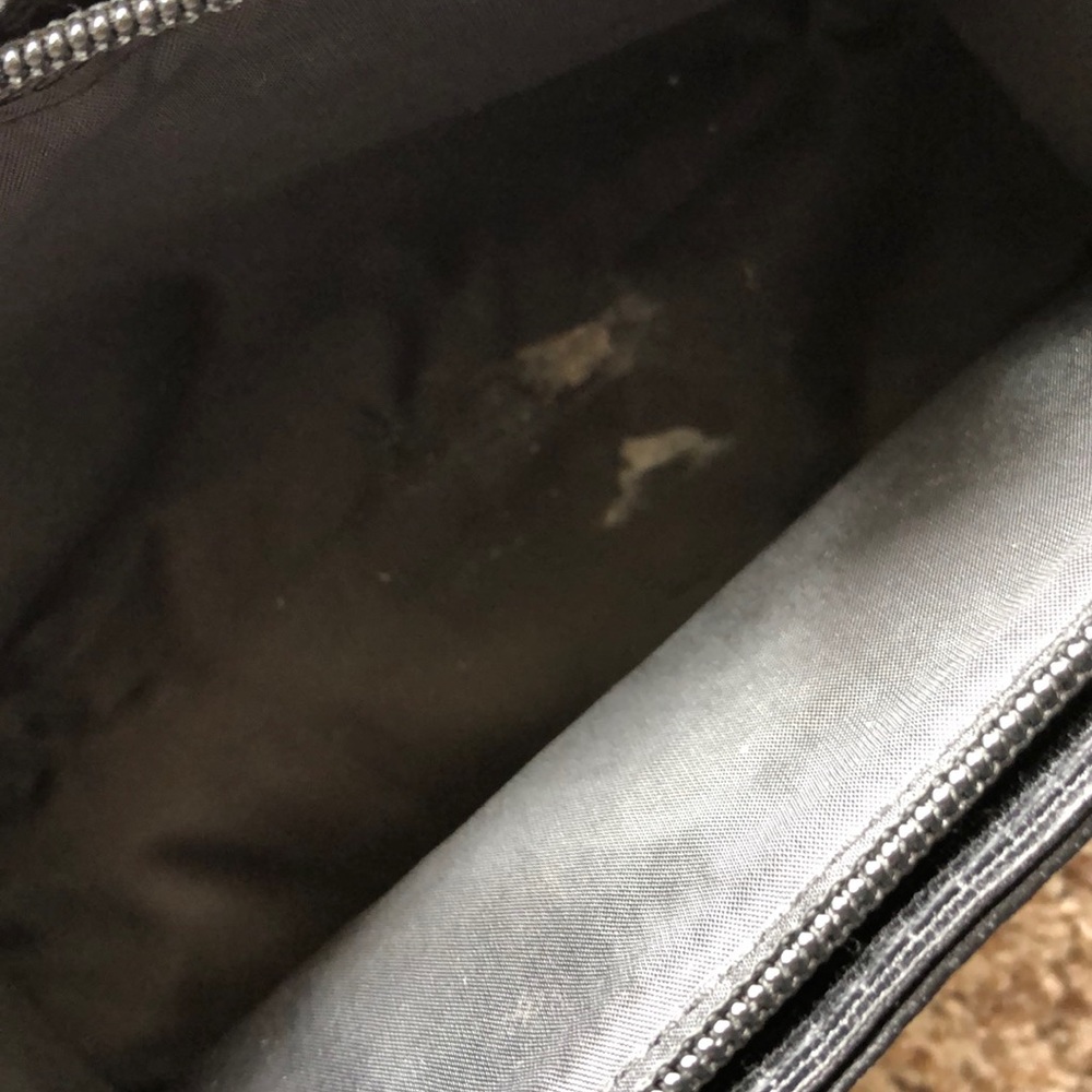 Mac Cosmetics Case - image 4